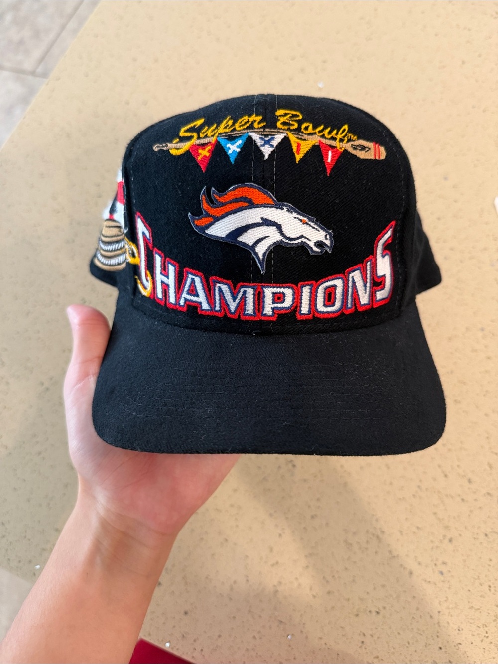 NFL Black Denver Broncos Champions Super Bowl Snapback Hat
